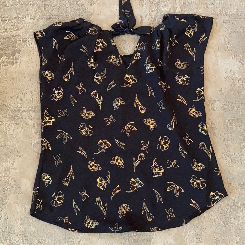 Never worn - Picture 3 of 3